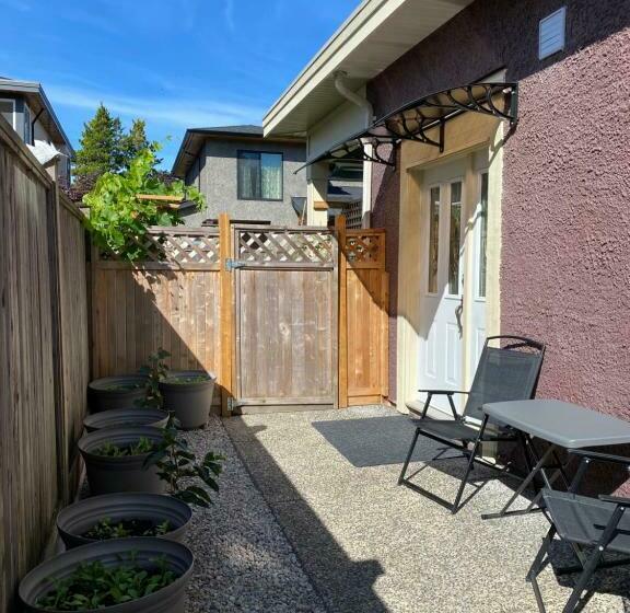 Private Cozy Suite Near Dyke And Fisherman S Wharf