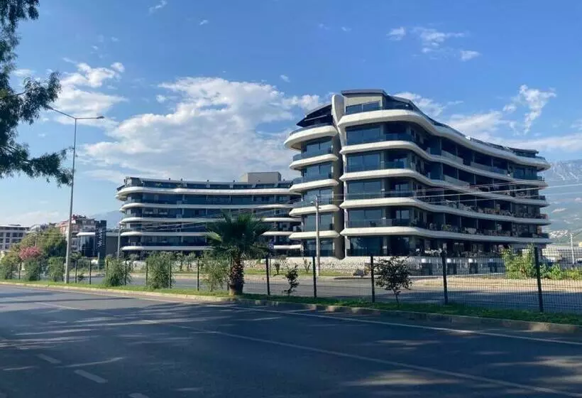 Via Mar 3 Premium Residence