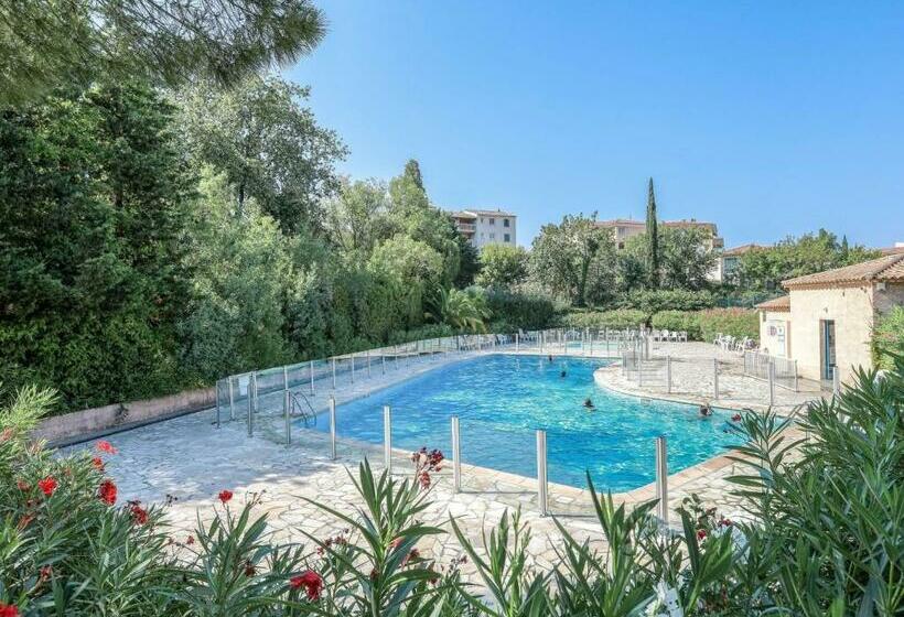 Appartement T2 Dans Une Résidence Calme Avec Piscine, Terrain De Tennis, Pétanque Et Proche De La Me