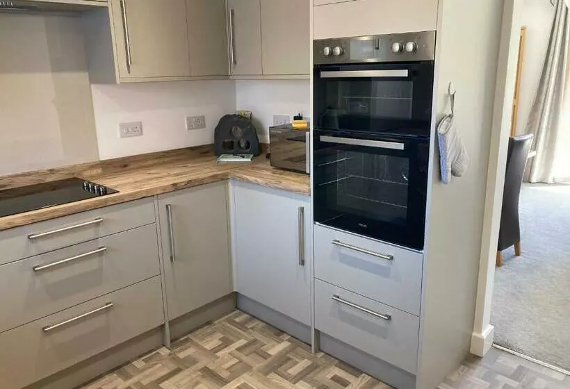 Cozy & Spacious Home In The Heart Of Snowdonia