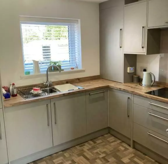 Cozy & Spacious Home In The Heart Of Snowdonia