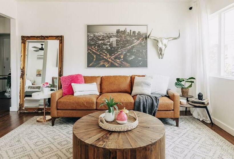 Spotless Modern Home Close To Lax & Sofi Stadium