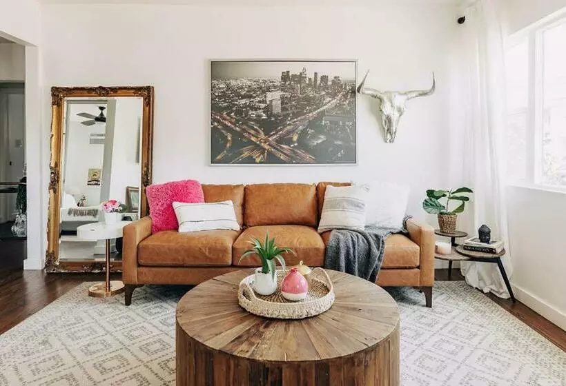 Spotless Modern Home Close To Lax & Sofi Stadium