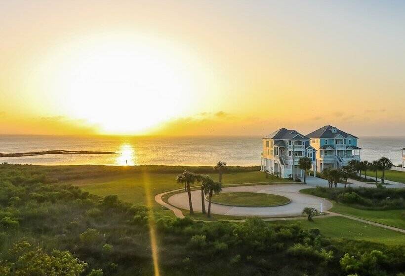 Stunning Sunsets Steps From Pool Lazy River Ocean Bay Views