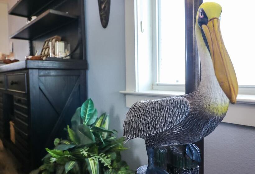 Stunning Sunsets Steps From Pool Lazy River Ocean Bay Views