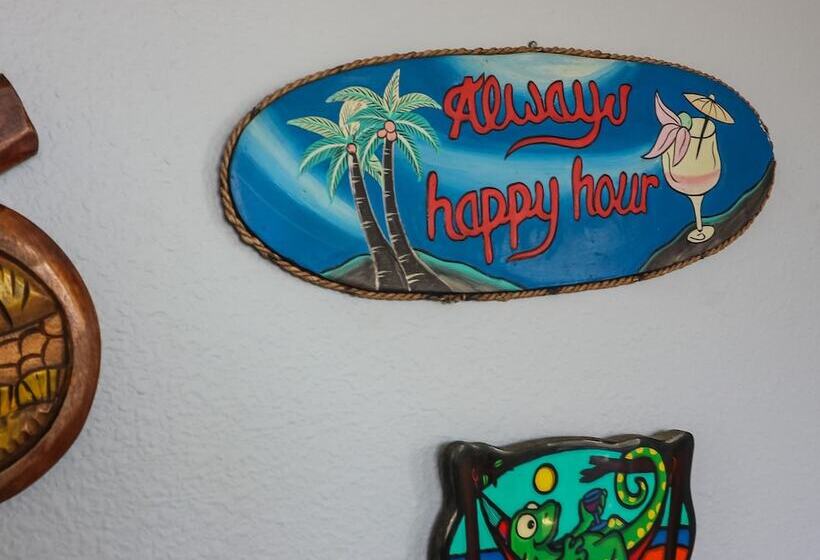 Stunning Sunsets Steps From Pool Lazy River Ocean Bay Views