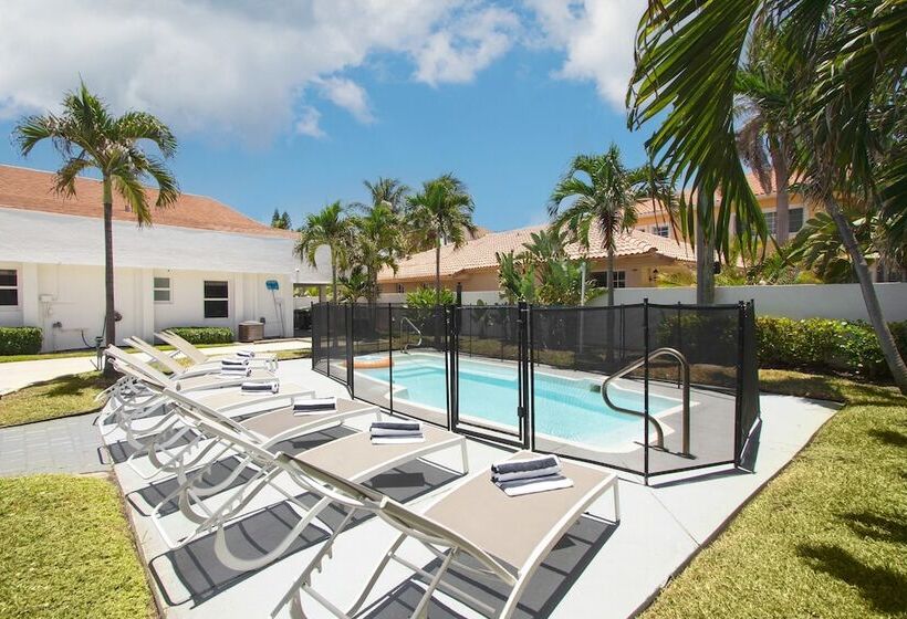 Casa Bermuda By Avantstay Right Across The Street From Fort Lauderdale Beach