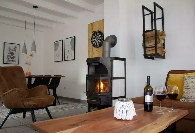 Gemütliches Fachwerkhaus Im Herzen Nideggens