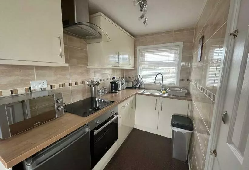 Lazy Dayz, Chalet 179, Hemsby   Two Bed Chalet, Sleeps 4, Pet Free, Close To Beach