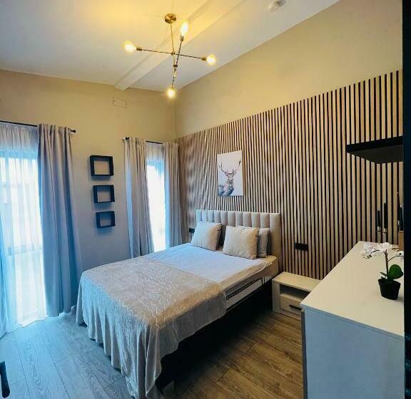 Luxury Villa With Breathtaking View & Hot Tub, Middle Of Golden Circle , Smart Home Lights & Electro