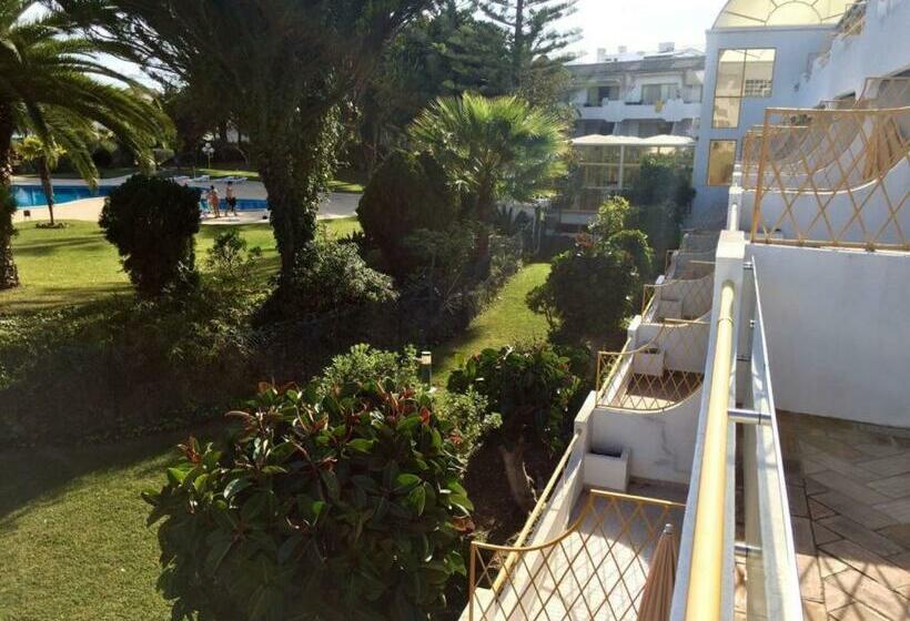 Vilamoura Marina Beach