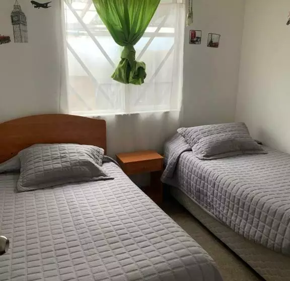Casa Amoblada, 2 Dormitorios, Cercano A Aereopuerto