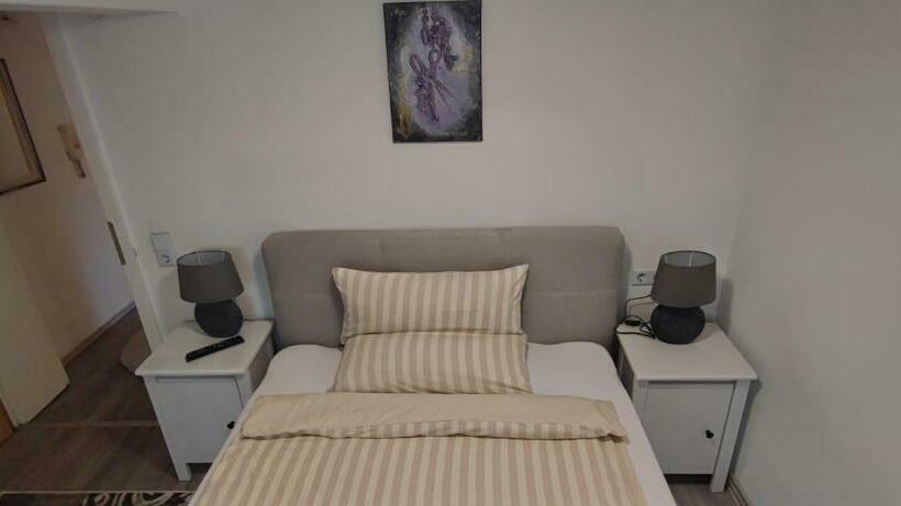 Studio Ferienwohnung Untergeschoss