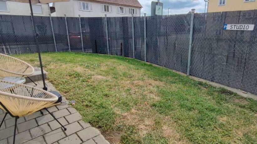 Studio Ferienwohnung Untergeschoss