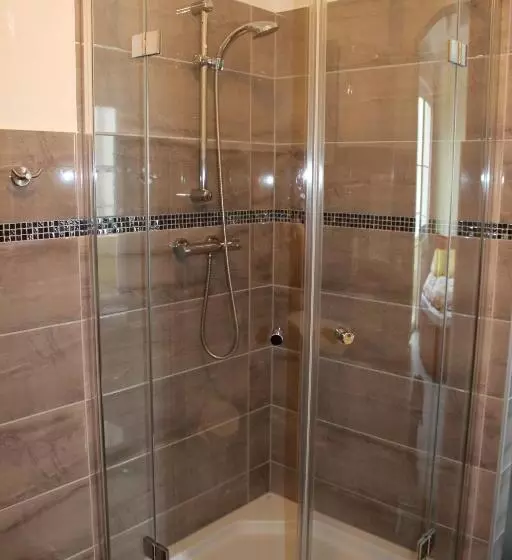 Отель Das Mittelpunkt