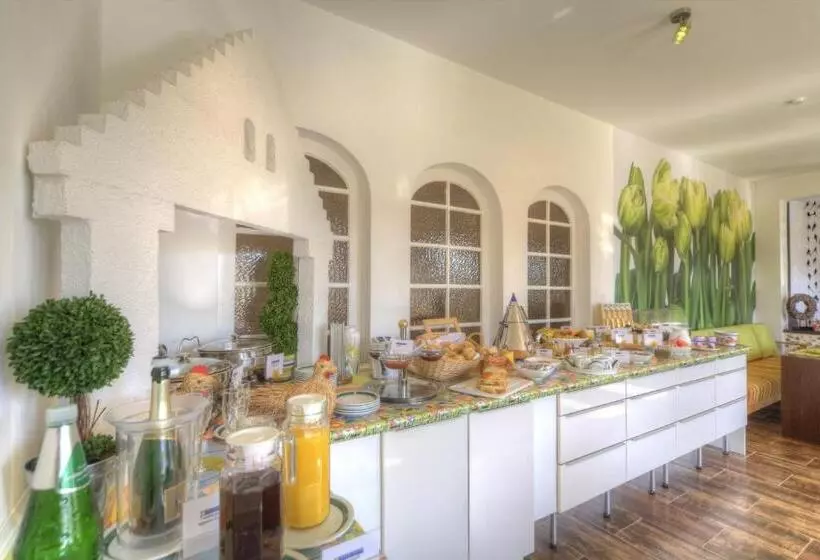 Отель Das Mittelpunkt