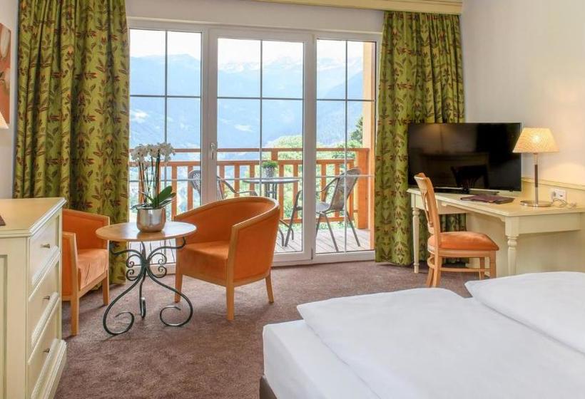 ホテル Fernblick Montafon