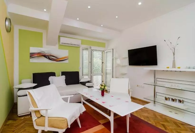 Hotelli Haus Am Meer Cavtat