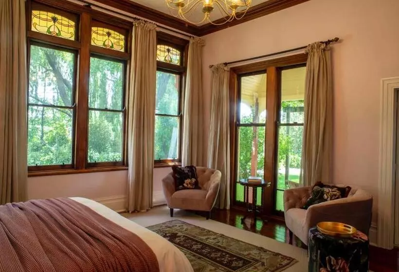 호텔 Hawthorne House