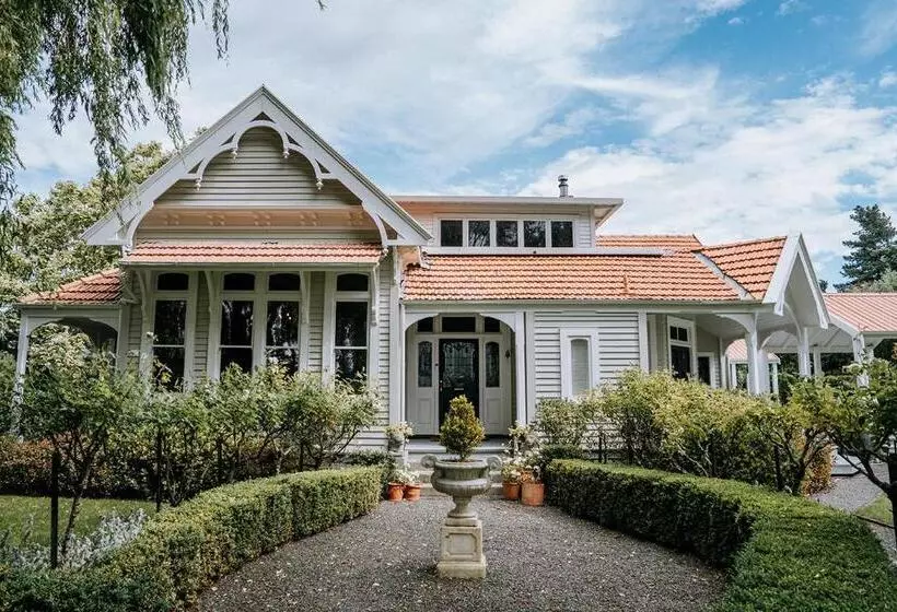 호텔 Hawthorne House