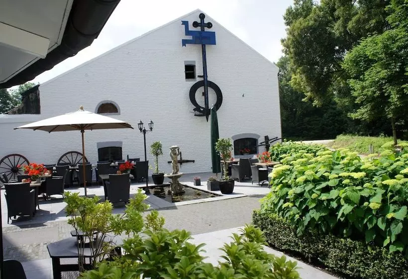 Отель Kasteel Doenrade