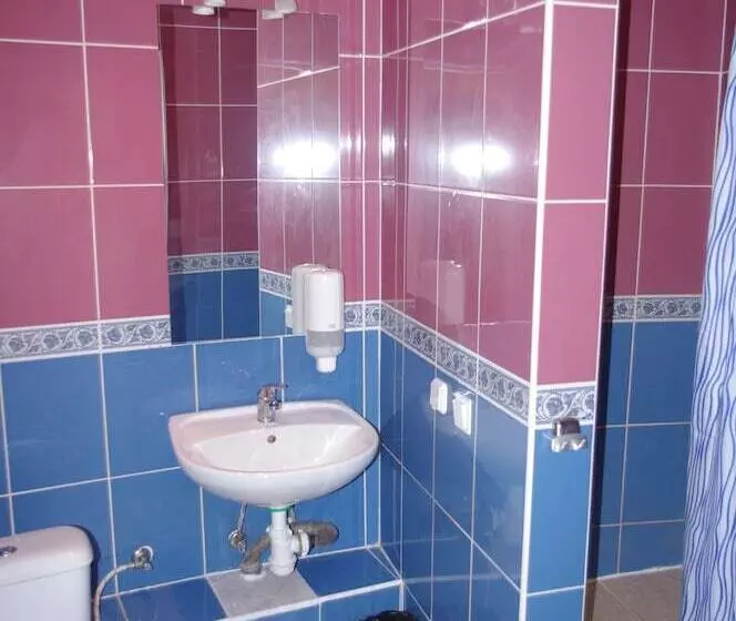 هتل Viesbutis Vaivorykste