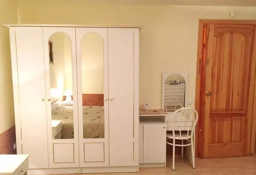 هتل Viesbutis Vaivorykste