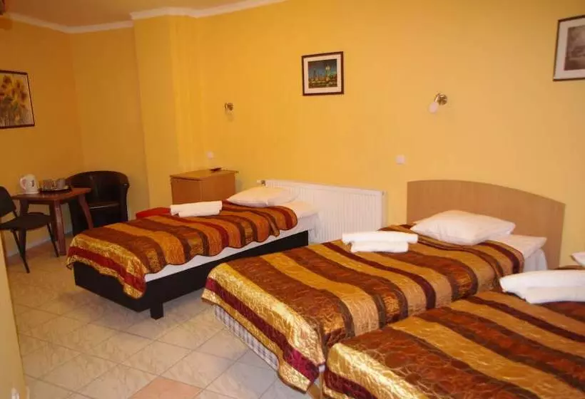 هتل Viesbutis Vaivorykste