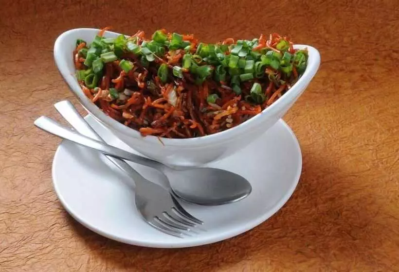 هتل Vyankatesh & Pure Veg Restaurant