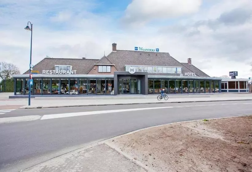 ホテル Waanders