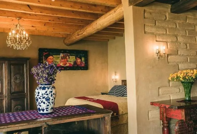 Laguna Lodge Eco Resort & Nature Reserve