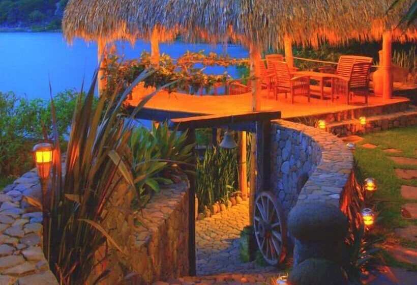 Laguna Lodge Eco Resort & Nature Reserve