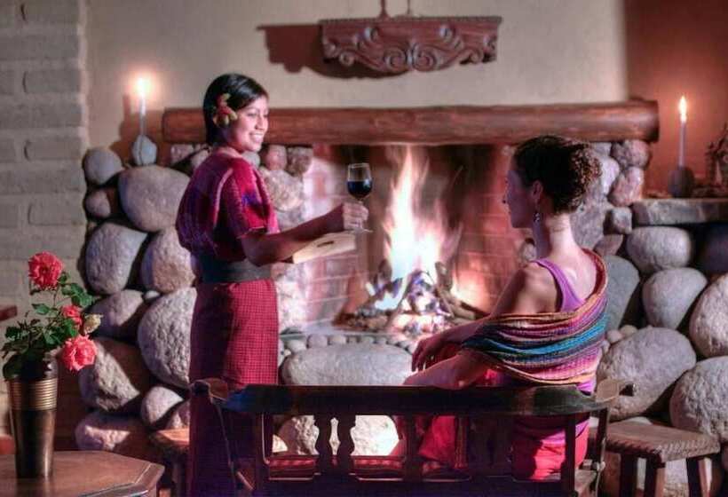 Laguna Lodge Eco Resort & Nature Reserve