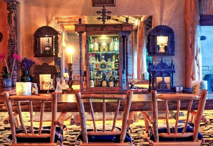 Laguna Lodge Eco Resort & Nature Reserve