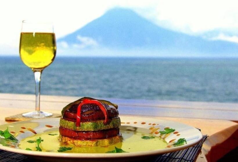 Laguna Lodge Eco Resort & Nature Reserve