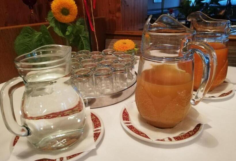 ペンション Gasthof Ochsen