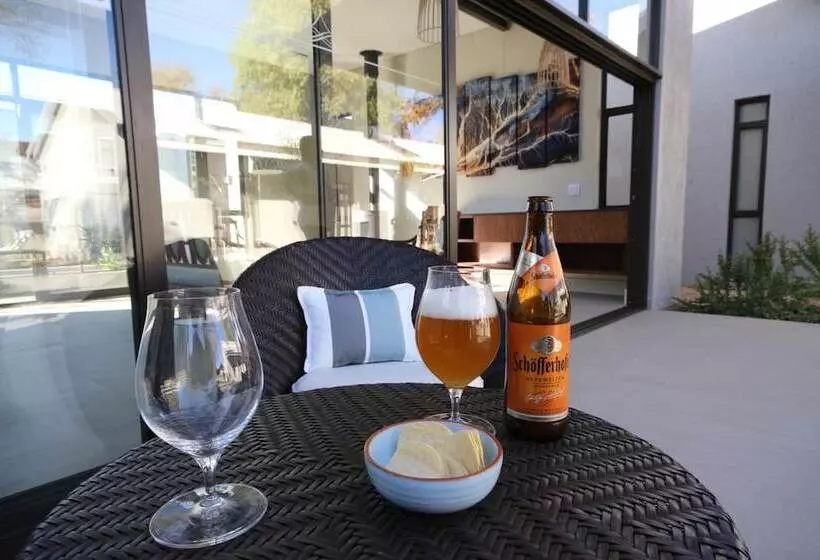 پانسیون The Elegant Guesthouse