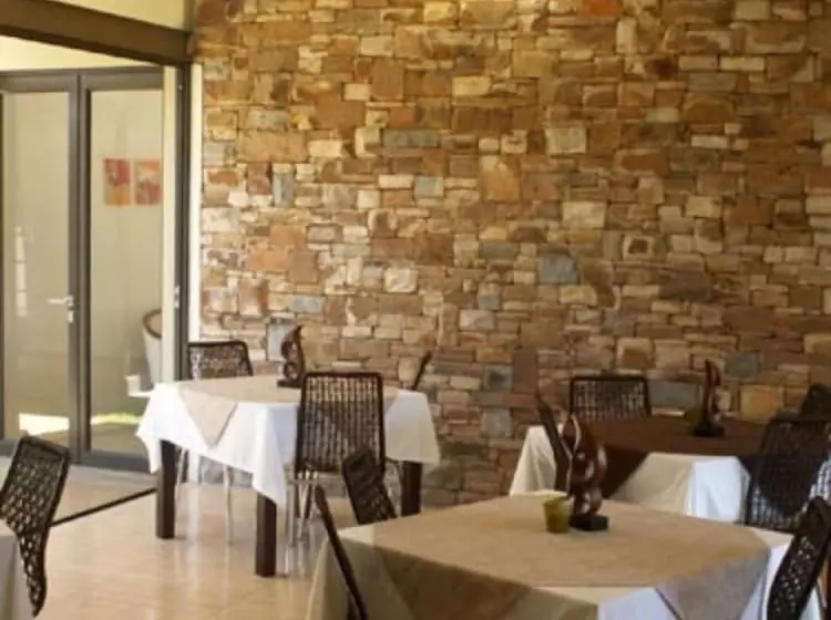 پانسیون The Elegant Guesthouse