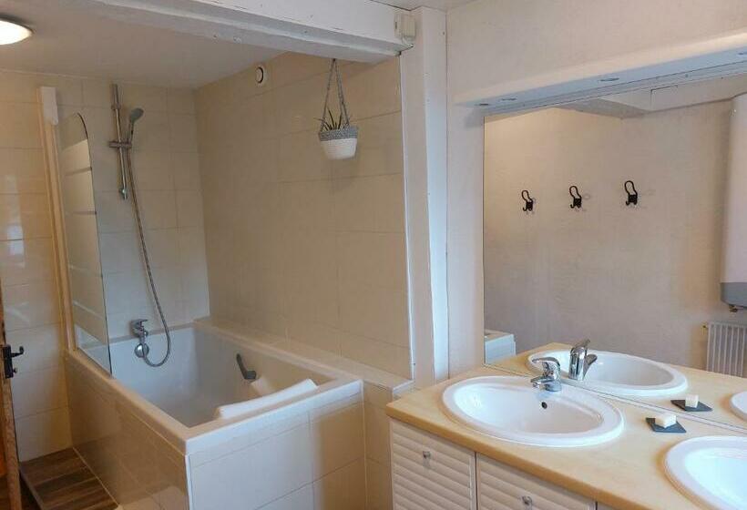 La Cambuse Des Gones Gîte 3 Chambres