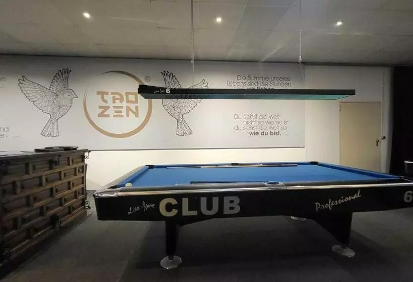 Josef Wolfik Strasse 10 Apartment