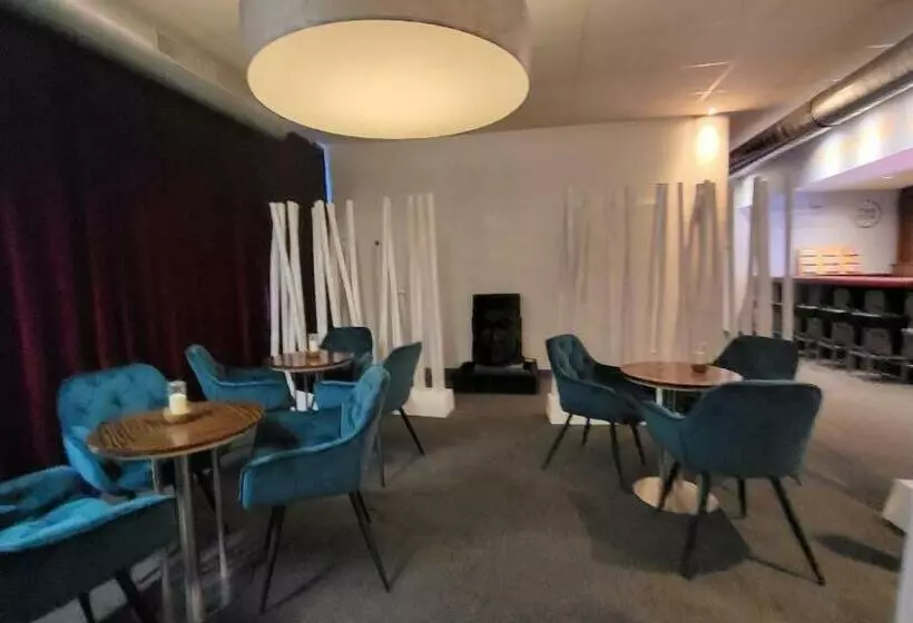 Josef Wolfik Strasse 10 Apartment