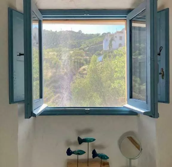 Casa Amigos Sorvilan   La Almendra