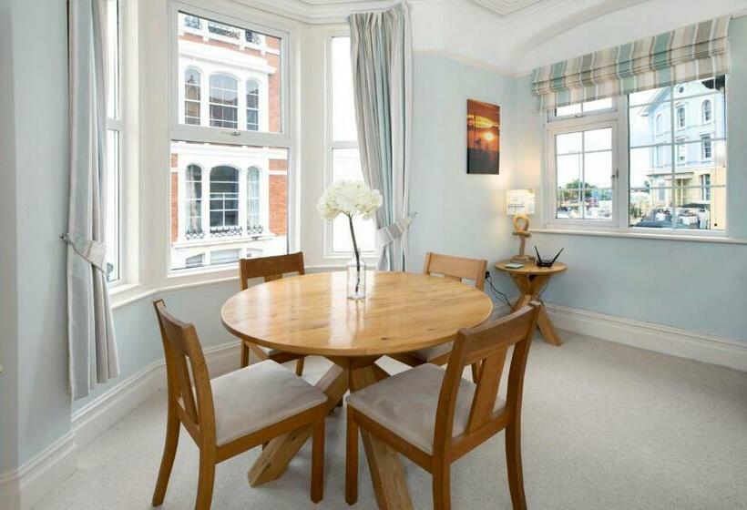 Seaview At No. 26 Northumberland Place