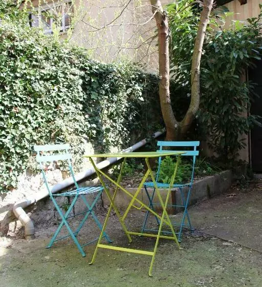 Joli 2 Pièces Avec Cour Privée