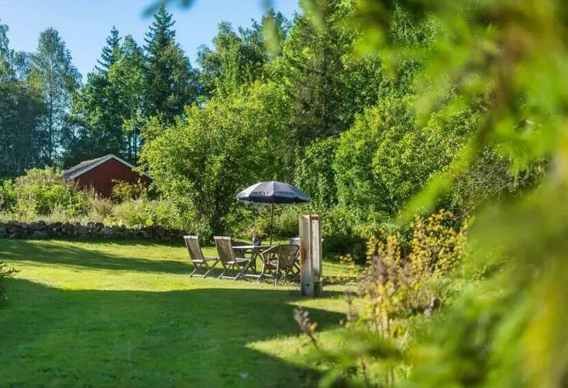 Charming Cottage Outside Rattvik