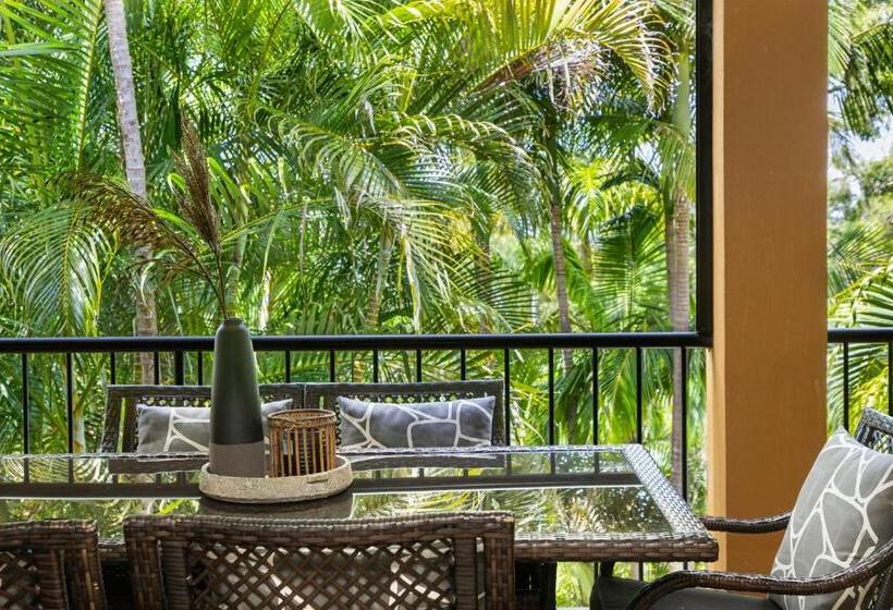 Corona St Secluded Sunshine Beach Duplex With Private Pool