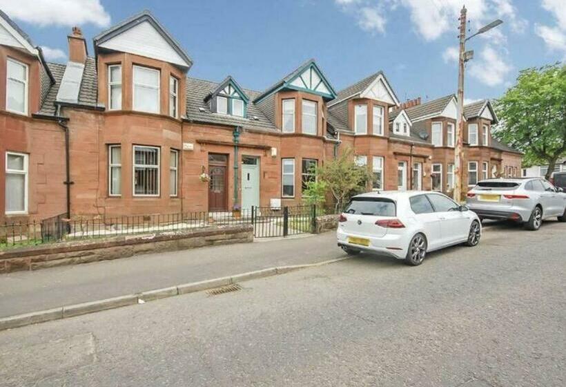 Mid Terrace 3 Bed House