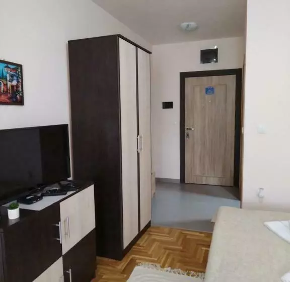 Apartman Studio Tea Su