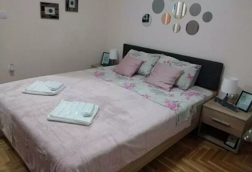 Apartman Studio Tea Su