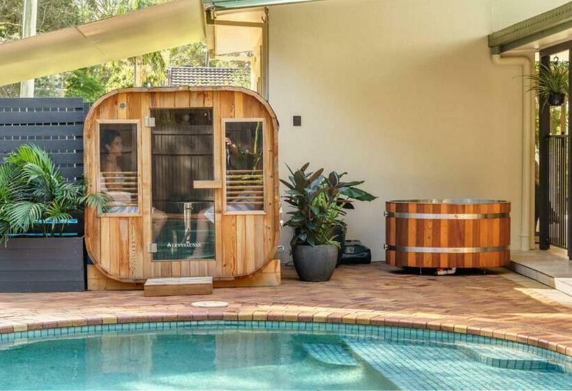 Coolum Family Hideaway With Pool, Sauna & Ice Bath